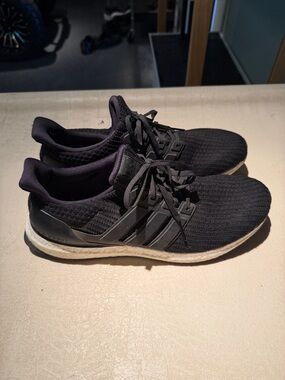 adidas Men’s Black Knit Running Sneakers